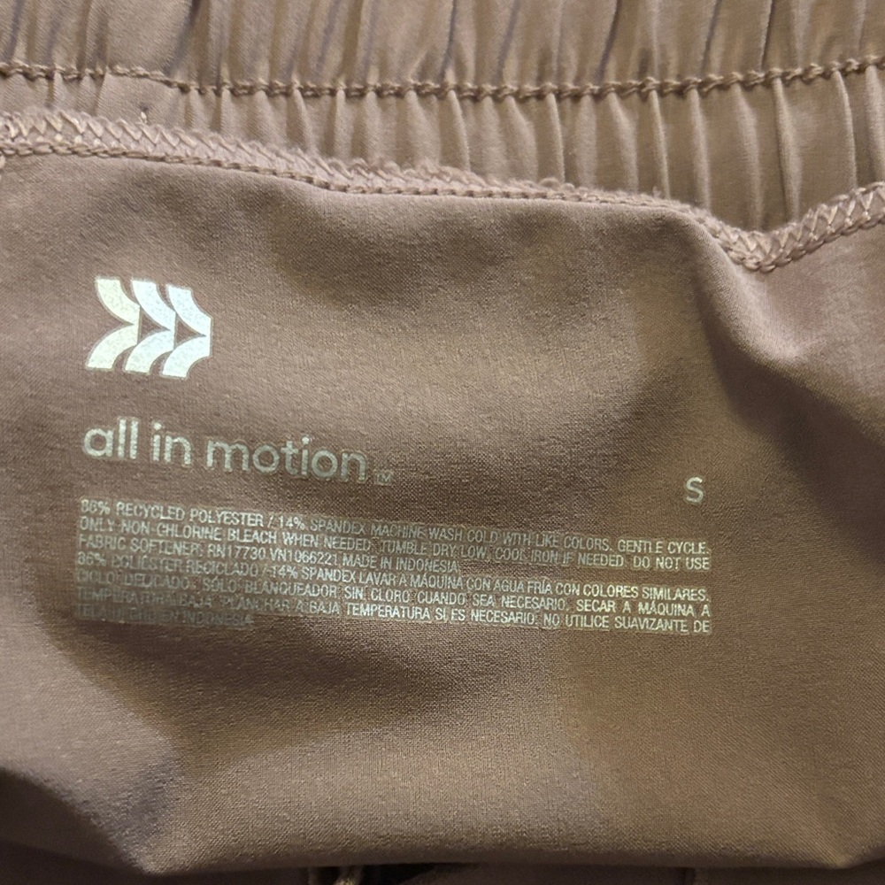 All in Motion Women's Brown Light Mid-Rise Jogger Pants Size S NWOT - Picture 4 of 4